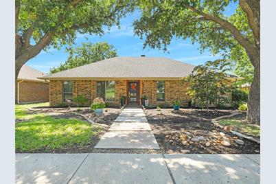 3727 Viewmont Drive, Carrollton, TX 75007 - Photo 1