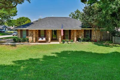 2126 Sierra Drive, Grapevine, TX 76051 - Photo 1
