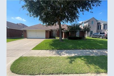 6828 Hickory Hollow Lane, North Richland Hills, TX 76182 - Photo 1