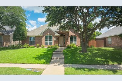 10708 Tree Shadow Lane, Frisco, TX 75035 - Photo 1