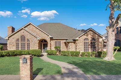 504 Deer Creek Drive, DeSoto, TX 75115 - Photo 1