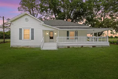 11149 County Road 366 E, Mount Enterprise, TX 75681 - Photo 1