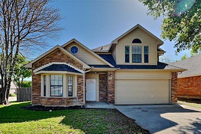 6001 Glenwood Drive, Arlington, TX 76017 - Photo 1