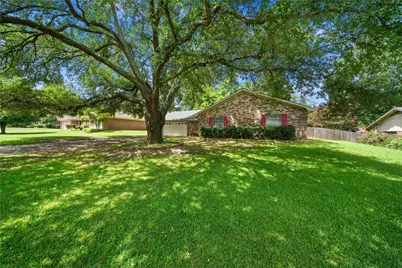 2803 Spruce Street, Kilgore, TX 75662 - Photo 1