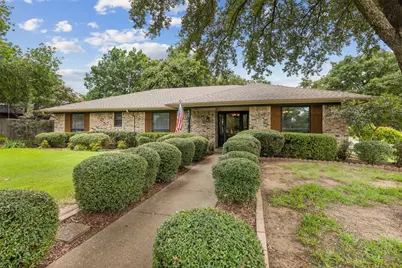 400 Meadow View Drive, Cleburne, TX 76033 - Photo 1