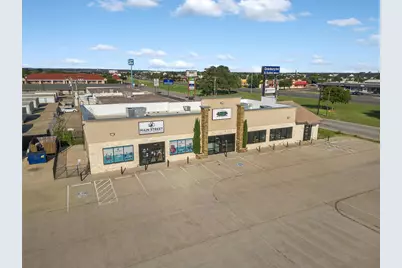 1333 N Plaza Drive, Granbury, TX 76048 - Photo 1