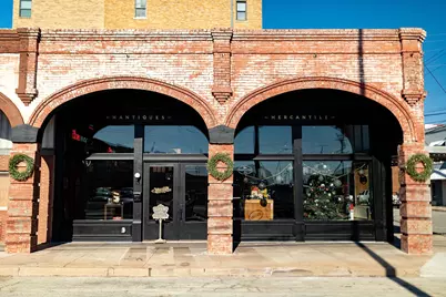 301 Brown St, Brownwood, TX 76801 - Photo 1