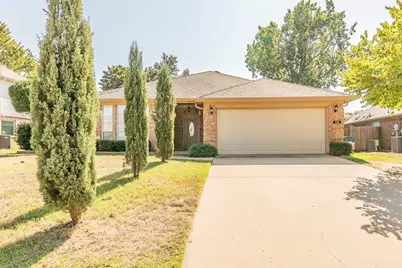 326 Ashley Oak Lane, Lake Dallas, TX 75065 - Photo 1