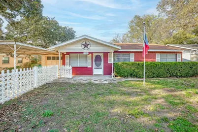 1665 W Groesbeck Street, Stephenville, TX 76401 - Photo 1