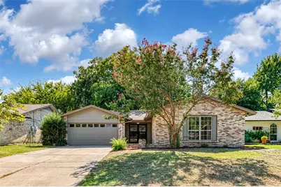 413 Kirby Creek Drive, Grand Prairie, TX 75052 - Photo 1