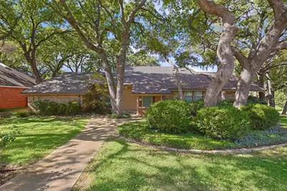 426 Rolling Hills Trail, Arlington, TX 76011 - Photo 1