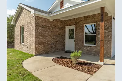 412 S Church Street, Hillsboro, TX 76645 - Photo 1