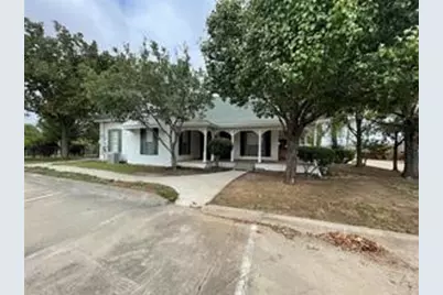 723 N Cowan Avenue, Lewisville, TX 75057 - Photo 1