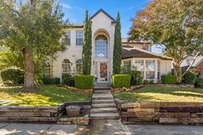 692 Summit Ridge, Lewisville, TX 75077 - Photo 1