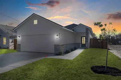 424 E Walnut Street, Hillsboro, TX 76645 - Photo 1