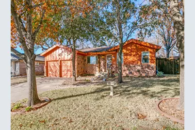 602 Clebud Drive, Euless, TX 76040 - Photo 1