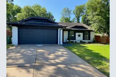 2106 Reverchon Drive, Arlington, TX 76017 - Photo 1