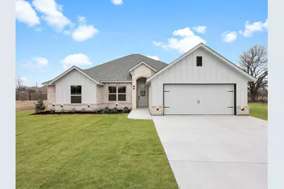 610 Walking Horse Drive, Stephenville, TX 76401 - Photo 1