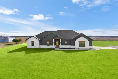 570 Hampel, Palmer, TX 75152 - Photo 1