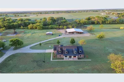 10099 Fm 1173, Krum, TX 76249 - Photo 1