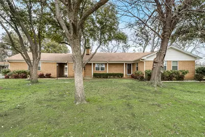 728 Del Drive, Denton, TX 76207 - Photo 1