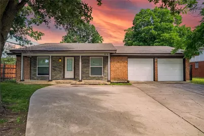 5916 McCart Avenue, Fort Worth, TX 76133 - Photo 1