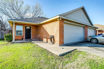 201 Robin Street, Crowley, TX 76036 - Photo 1