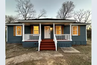 407 W Sunset Avenue, Gladewater, TX 75647 - Photo 1