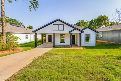 1209 W Johnson Street, Denison, TX 75020 - Photo 1