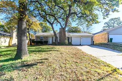 4815 Crestmont Court, Arlington, TX 76017 - Photo 1