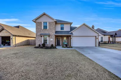 1717 Lakeway Drive, Cleburne, TX 76033 - Photo 1