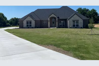 1042 Katie Court, Reno, TX 76020 - Photo 1