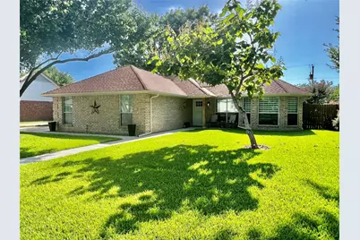 510 Canary Lane, Red Oak, TX 75154 - Photo 1