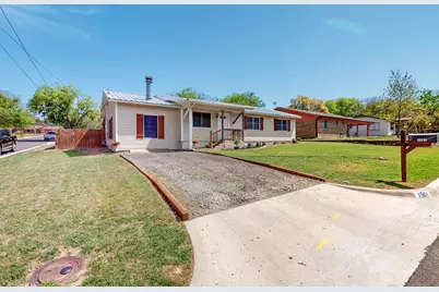 1501 S Elm Street, Weatherford, TX 76086 - Photo 1