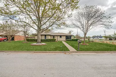 100 Lexington Drive, Terrell, TX 75160 - Photo 1