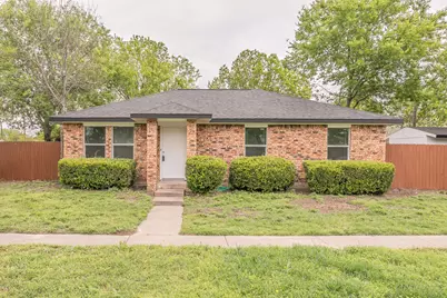 900 N Grand Avenue, Waxahachie, TX 75165 - Photo 1