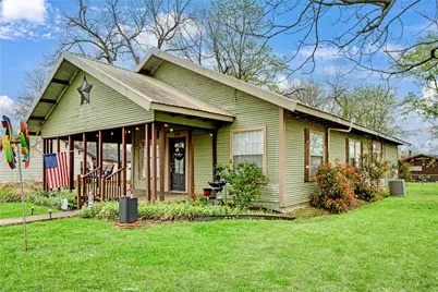 565 Monroe Street, Deport, TX 75435 - Photo 1