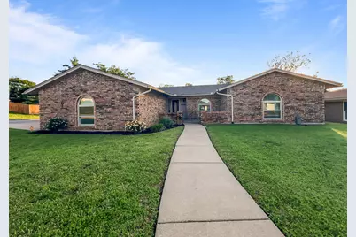 6816 Winifred Drive, Fort Worth, TX 76133 - Photo 1