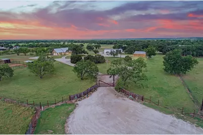 500 Saddleview Court, Mineral Wells, TX 76067 - Photo 1