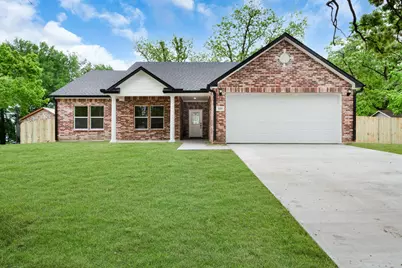 409 S Moore Street, Sulphur Springs, TX 75482 - Photo 1