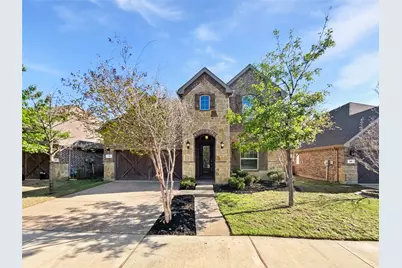 813 Dove Trail, Euless, TX 76039 - Photo 1