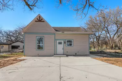 807 E 2nd Street, Cleburne, TX 76031 - Photo 1