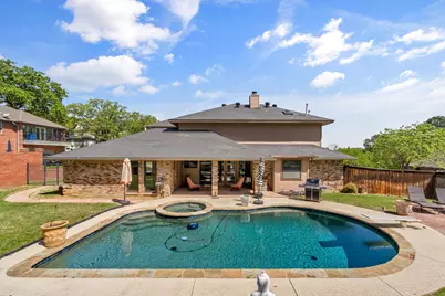 2104 Hillridge Court, Arlington, TX 76012 - Photo 1