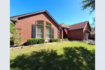 124 Parkwood Court, Azle, TX 76020 - Photo 1