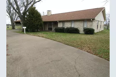 1001 S Sutton Street, Mabank, TX 75147 - Photo 1