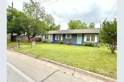 407 W Westhill Drive, Cleburne, TX 76033 - Photo 1