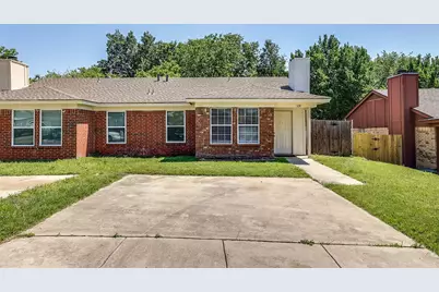 128 Oak Wood Lane, Kennedale, TX 76060 - Photo 1