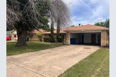 919 Cresthaven Drive, Lancaster, TX 75134 - Photo 1