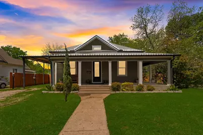308 W Gilmer Street, Ennis, TX 75119 - Photo 1