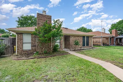 717 Cory Street, Grapevine, TX 76051 - Photo 1